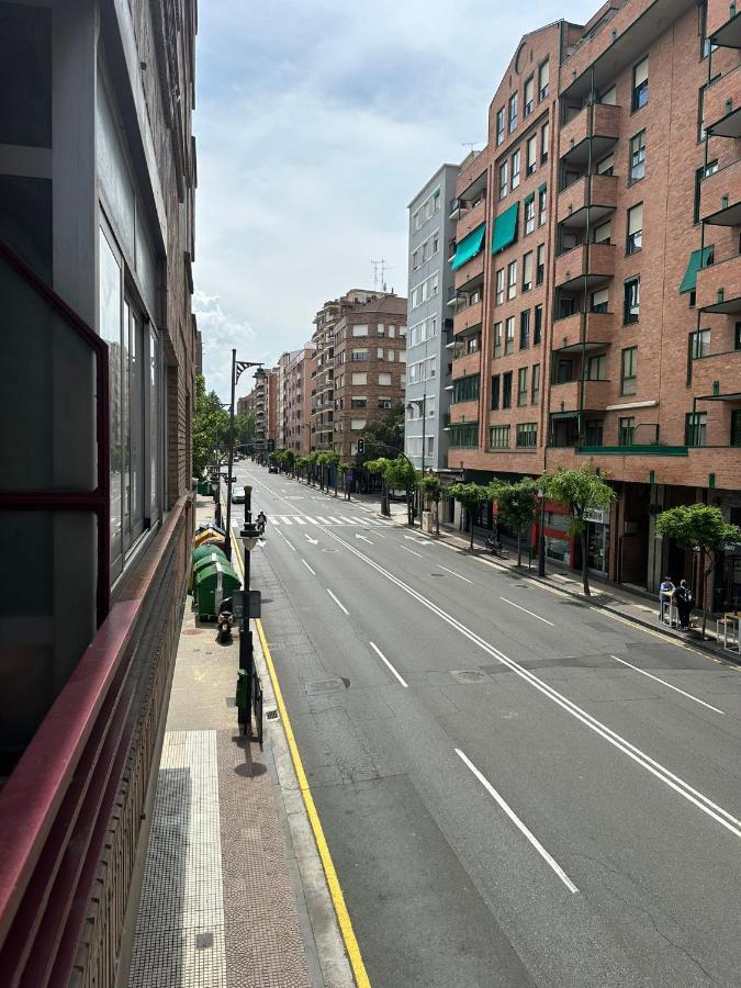 Apartamento A 10 Minutos De La Calle Laurel Logroño Dış mekan fotoğraf